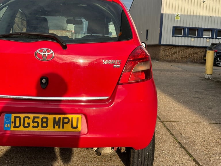 2008 Toyota Yaris 1.0 VVT-i TR 3dr HATCHBACK Petrol Manual