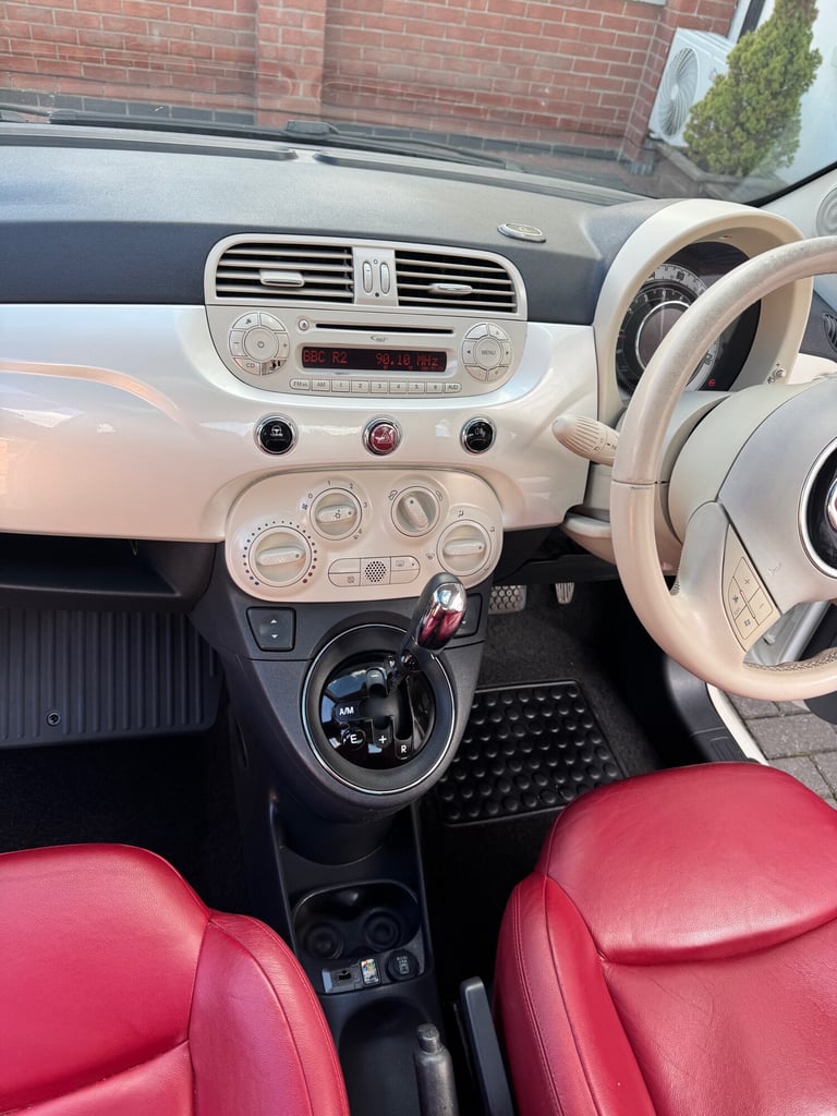 2010 Fiat 500 1.2 Lounge 3dr Dualogic [Start Stop] HATCHBACK Petrol Automatic