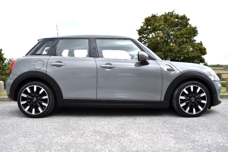 2019 MINI Hatch 1.5 Cooper Exclusive II 5dr Auto HATCHBACK PETROL Automatic