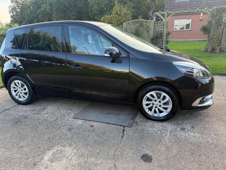 RENAULT SCENIC 1.5 dCi ENERGY Dynamique TomTom Euro 5 (s/s) 5dr 2014