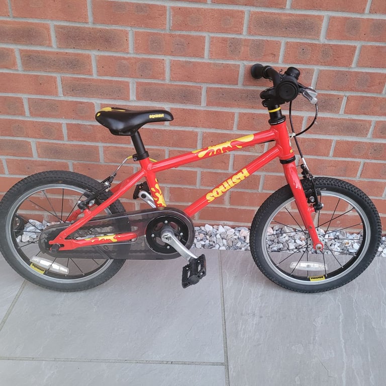 Squish bike 16" red