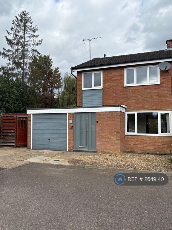 3 bedroom house in Baccara Grove, Bletchley, Milton Keynes, MK2 (3 bed) (#2649140)