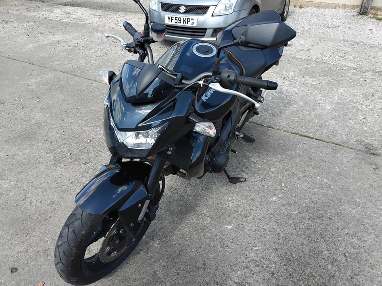 2011 11 KAWASAKI ZR 750 LAF ZR750 Z750 BLACK NAKED Z750R 2k MILES YES 2k 