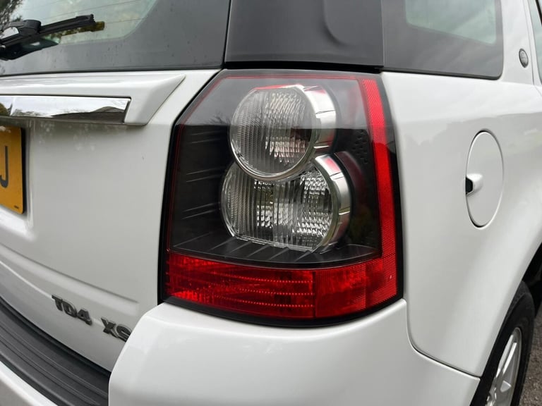 2012 Land Rover Freelander 2 2.2 TD4 XS CommandShift 4WD Euro 5 5dr ESTATE Diesel Automatic