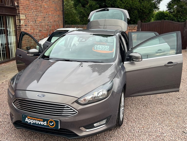 2016 Ford Focus 1.0 EcoBoost 125 Titanium 5dr HATCHBACK Petrol Manual