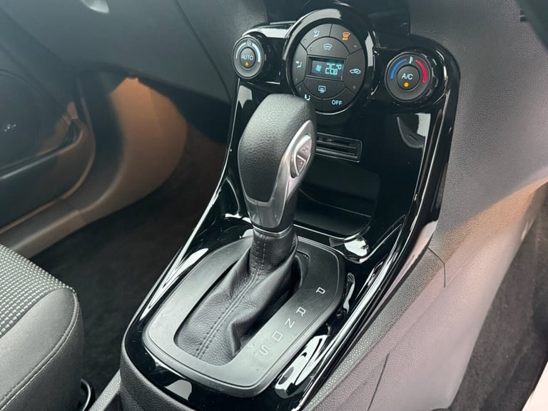 2017 Ford Fiesta 1.0T EcoBoost Titanium Hatchback 5dr Petrol Powershift Euro 6 (100 ps) Hatchback...