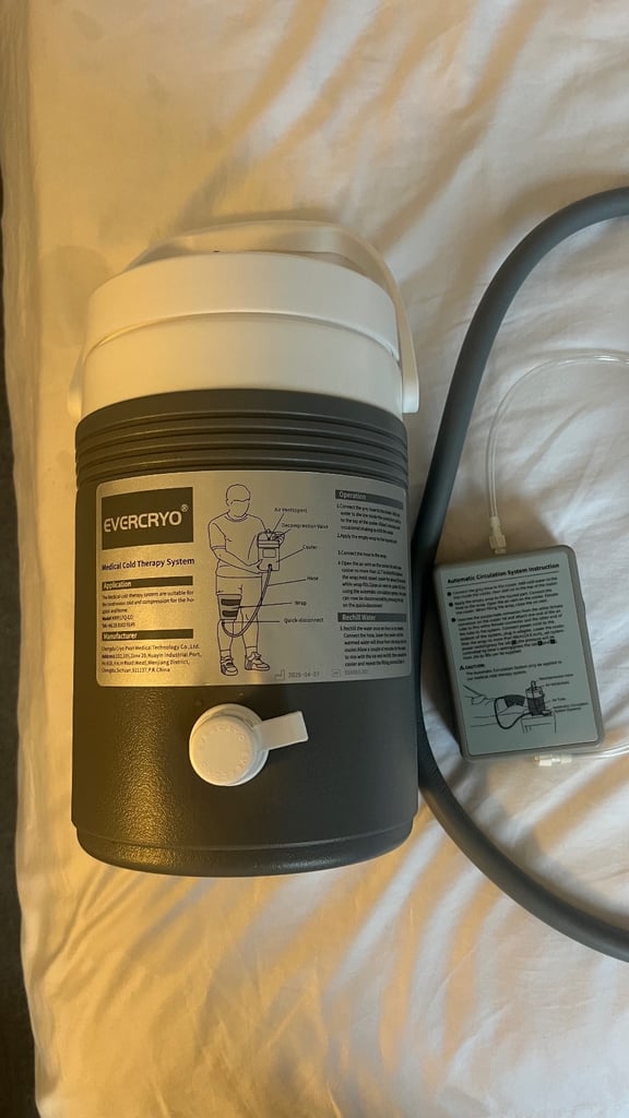 Knee Ice Therapy Machine – Cold Compression for Recovery