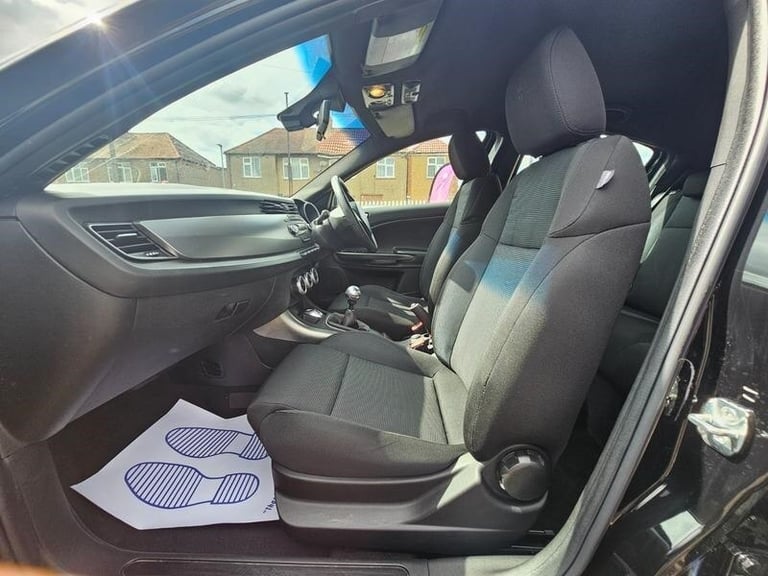 2013 Alfa Romeo Giulietta 1.6 JTDM-2 Collezione Euro 5 (s/s) 5dr HATCHBACK Diesel Manual