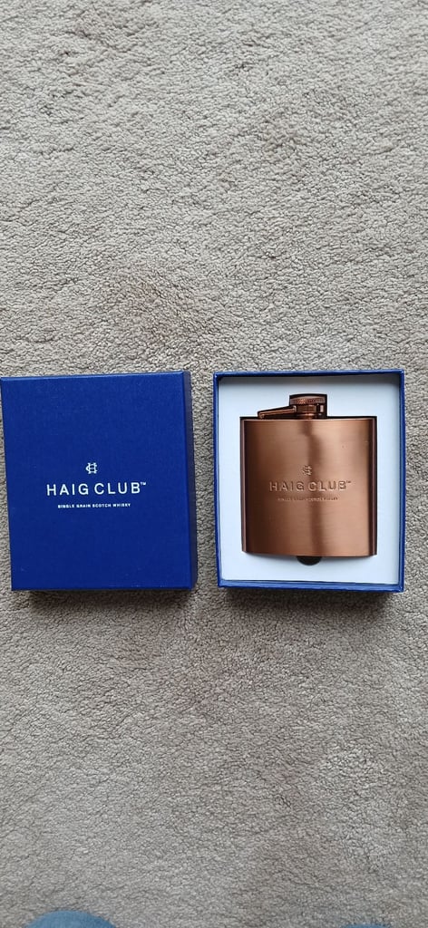 Haig Club Single Grain Whisky Hip Flask