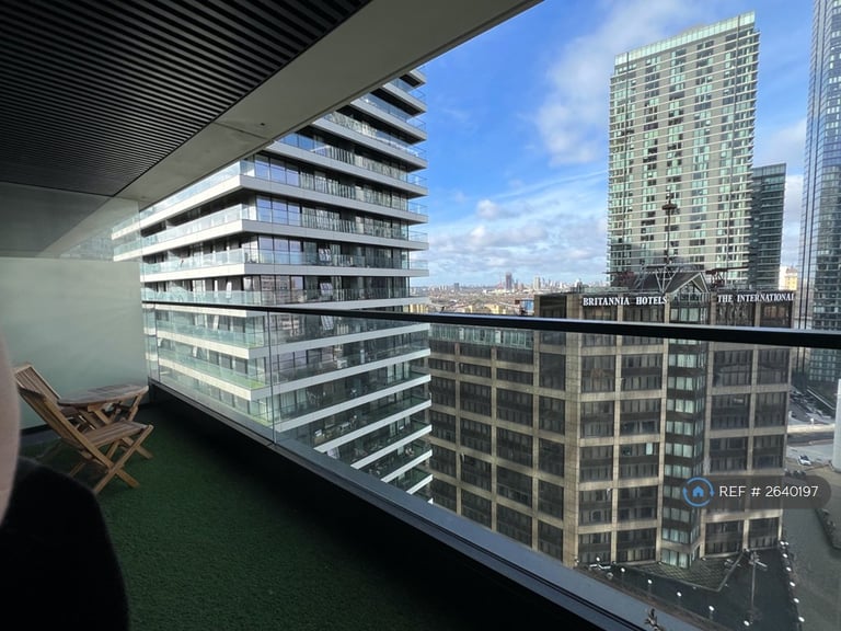 Studio flat in Ward's Place, London, E14 (#2640197)