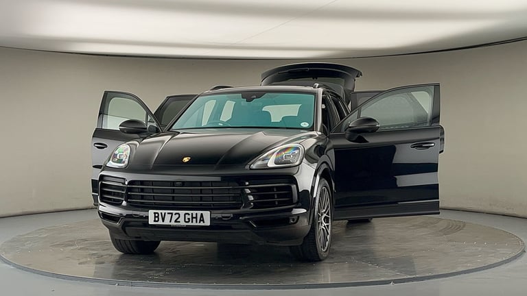 2022 Porsche Cayenne 3.0T V6 Platinum Edition TiptronicS 4WD Euro 6 (s/s) 5dr SUV Petrol Automatic