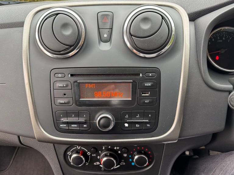 2015 Dacia Sandero 1.5 Dci Laureate Hatchback HATCHBACK Diesel Manual