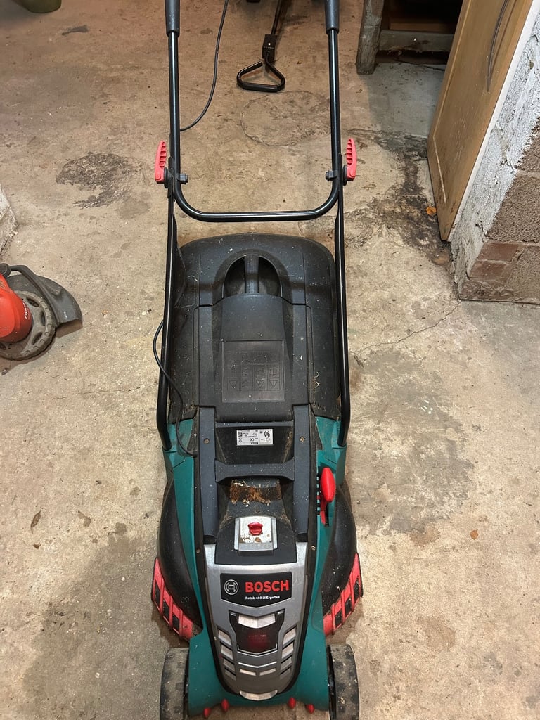 Bosch Rotak 410 LI Ergoflex Lawnmower 