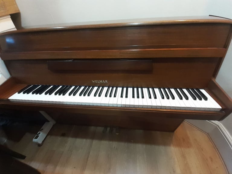 Welmar Upright Piano *optional stool + 1st tuning* third practice pedal