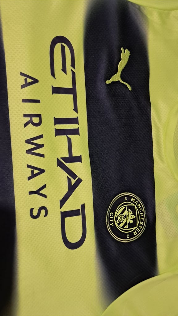 Manchester city 22/23 third shirt,