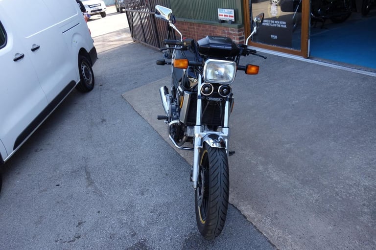 Honda VF 750S Sabre 1983/Y