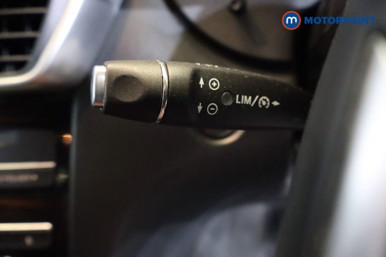 2017 Infiniti Q30 1.5d Premium Tech 5dr HATCHBACK DIESEL Manual