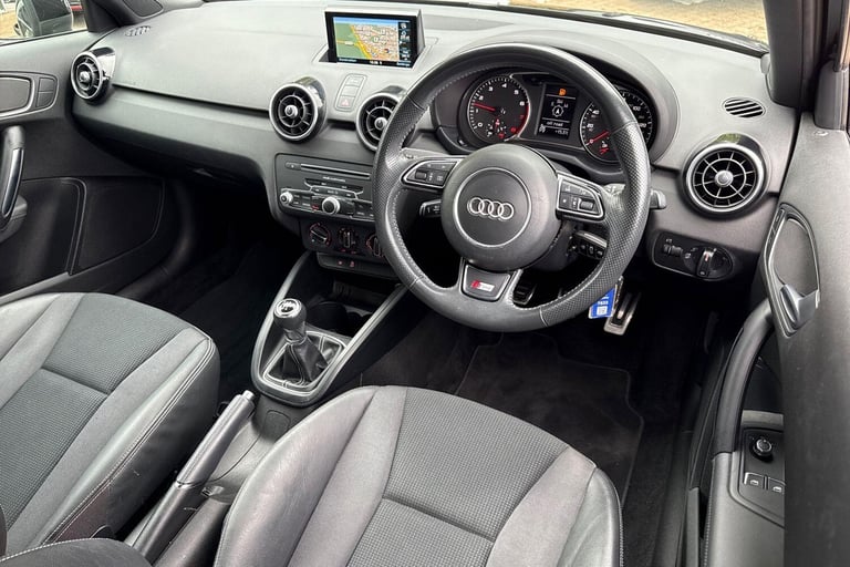  Audi A1 1.0 TFSI S line Hatchback 3dr Petrol Manual Euro 6 (s/s) (Nav) (95 ps) Petrol Manual