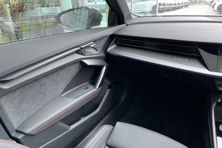 2025 Audi RS3 2.5 TFSI Carbon Black Saloon 4dr Petrol S Tronic quattro Euro 6 (s/s) (400  SALOON ...