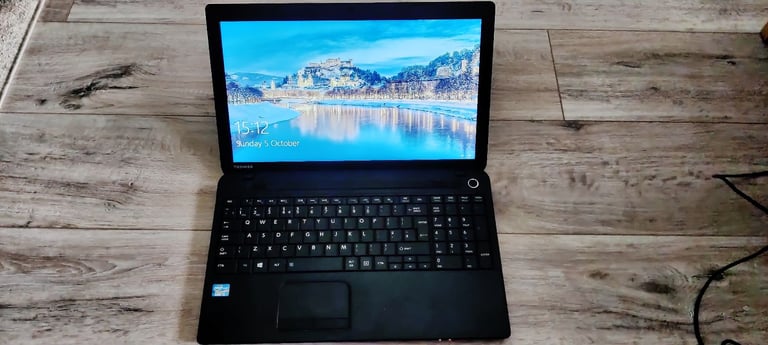 Toshiba Satellite Pro C50-A-1E2 Laptop