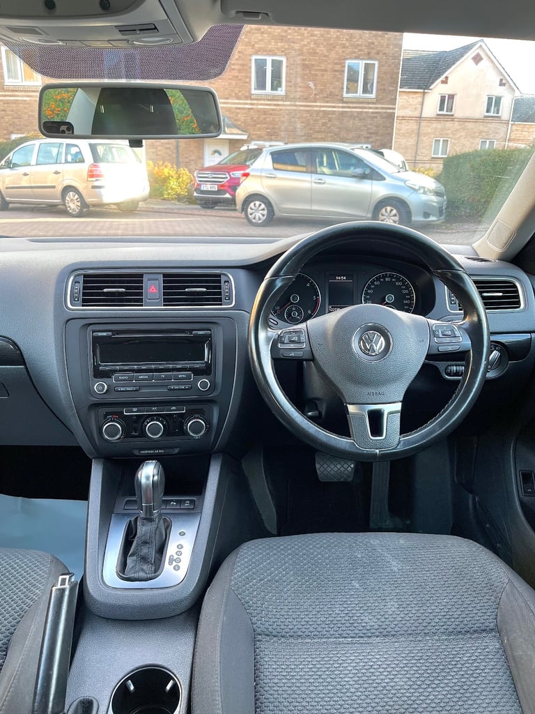 AUTOMATIC! 2013 VOLKSWAGEN JETTA 1.6 TDI SE BLUEMOTION TECH AUTO DSG MK6 SALOON BLACK