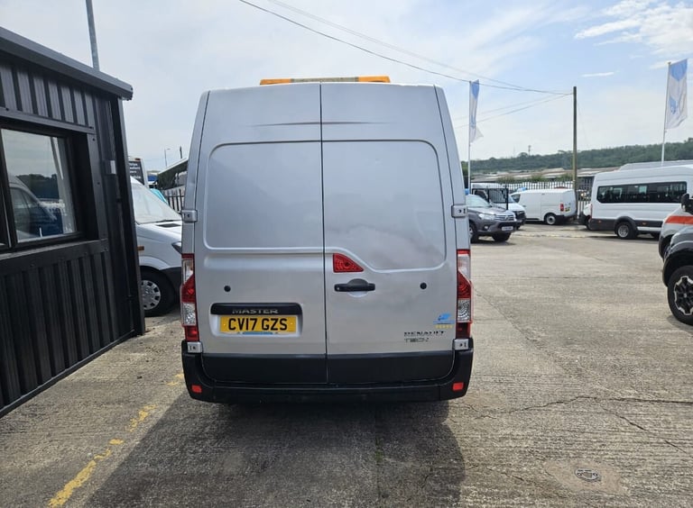 2017 Renault Master MM35 BUSINESS PLUS ENERGY DCI CRC Van/side windows Diesel Manual