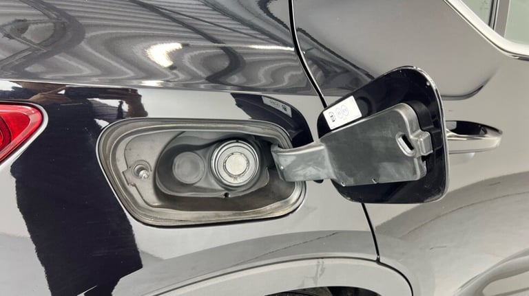 2021 Volvo XC40 Inscription, B4 mild hybrid (Rear Camera,  Black Leather Interior) Estate Petrol ...