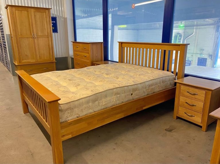 Devon Solid Oak king size bed frame, double wardrobe, bedsides & chest of drawers 