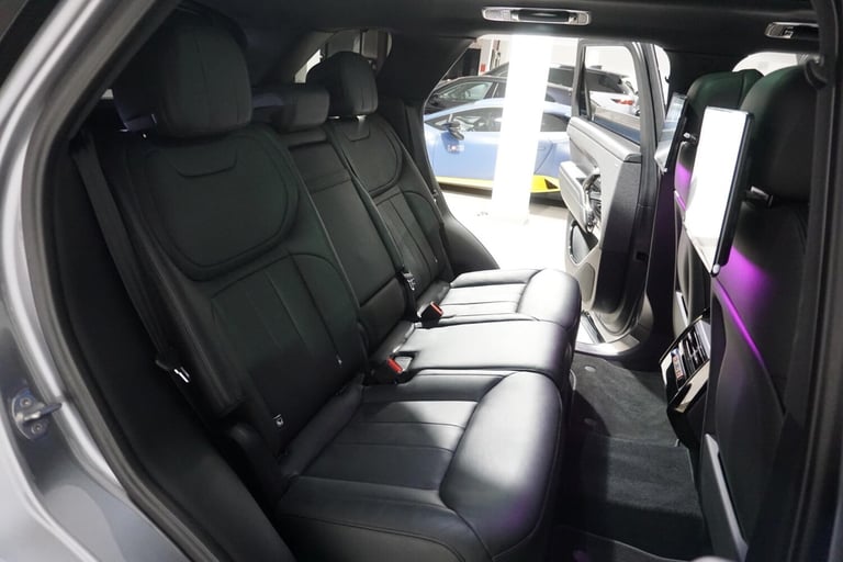2023 Land Rover Range Rover Sport 3.0 D300 MHEV Dynamic SE SUV 5dr Diesel Auto 4WD Euro 6 (s/s) (...