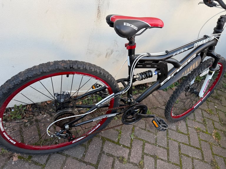 Boss dominator mountain bike 
