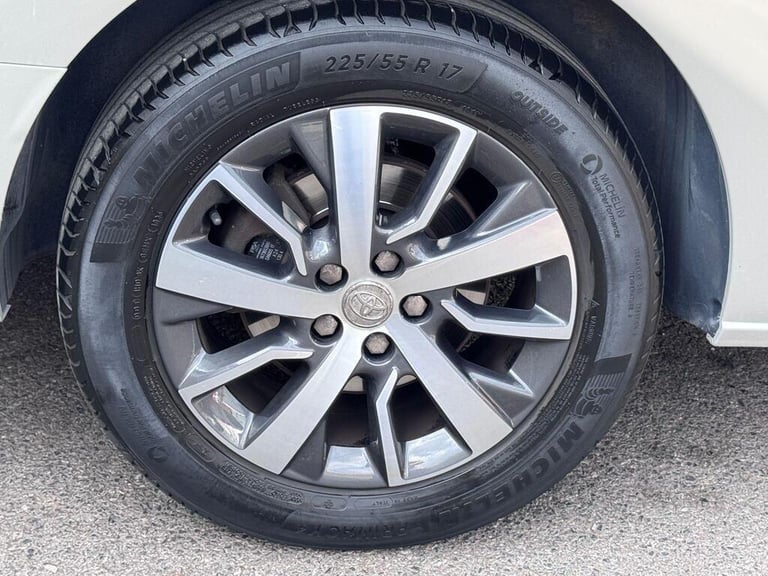 2020 Toyota PROACE CITY Verso 2.0D Family Medium MPV 5dr Diesel Auto MWB Euro 6 (s/s) (8 Seat) (1...