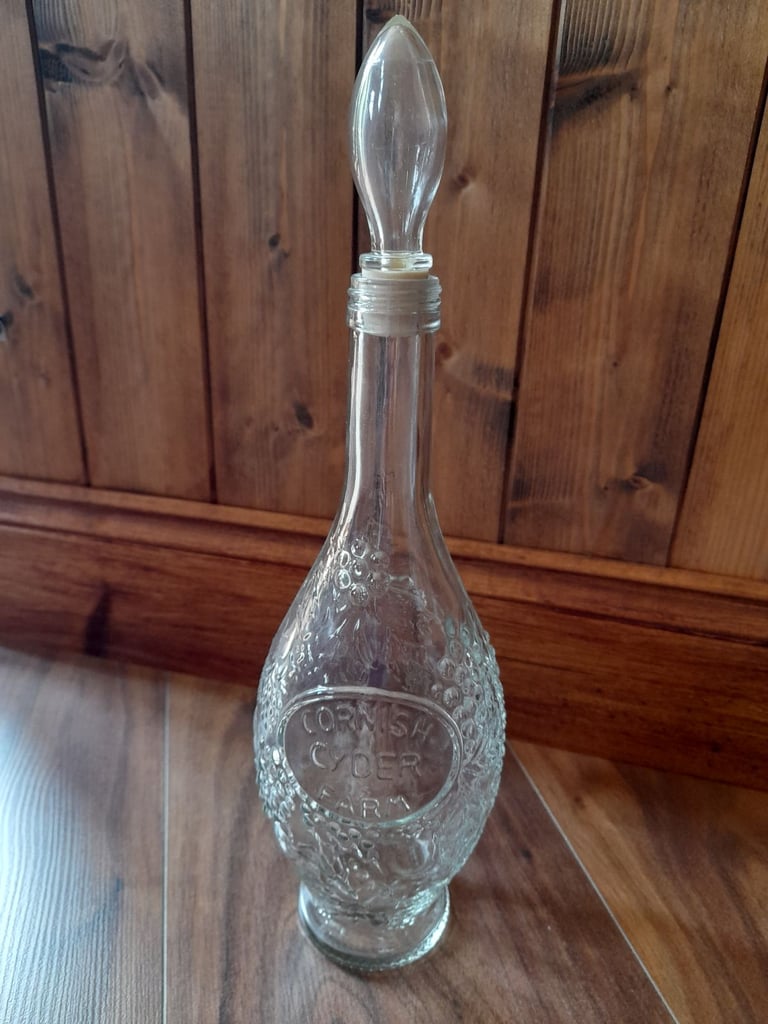 Cut glass decanters x3