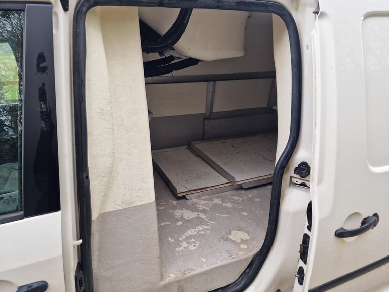 2012 VW Volkswagen Caddy Maxi LWB  Fridge Van  1.6L Diesel  Drives Perfect