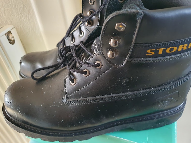 STORM STEEL TOE BOOTS