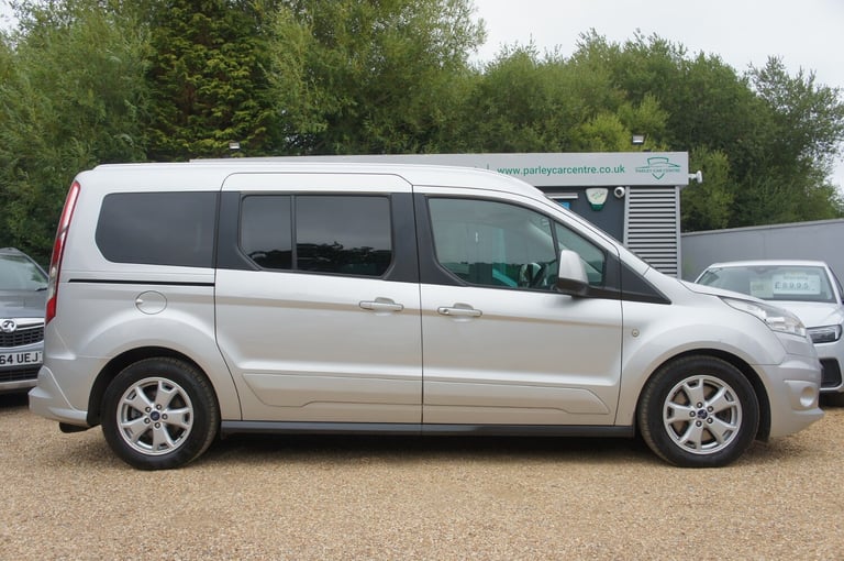 2015 Ford Grand Tourneo Connect 1.5 TDCi 120 Titanium 5dr Powershift MPV Diesel Automatic