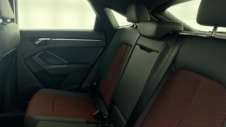 2023 Audi Q3 Black Edition 35 TFSI  150 PS 6-speed Manual SUV Petrol Manual