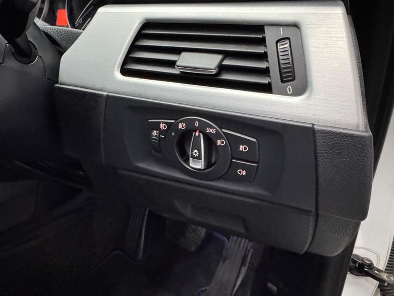 2011 BMW 3 Series 318d Sport Plus Edition 5dr Step Auto ESTATE DIESEL Automatic