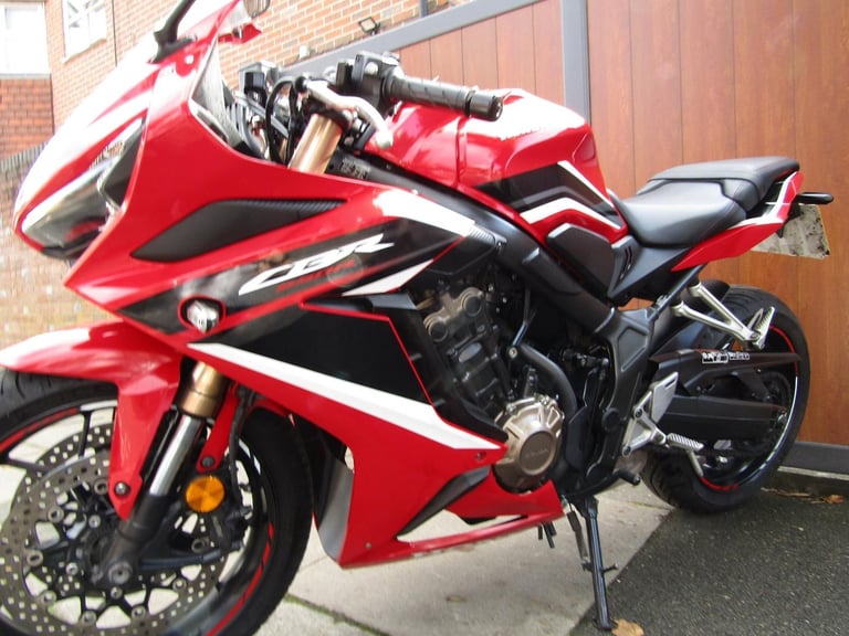 HONDA CBR 650R* ONE OWNER FROM NEW * 7800 MILES * JUST HAD TYRES AND PADS *