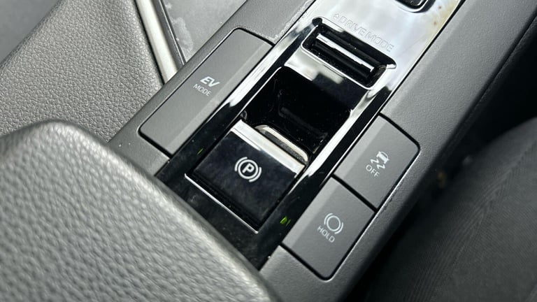 2024 Toyota C-HR 1.8 Hybrid Design 5dr CVT HATCHBACK PETROL/ELECTRIC Automatic