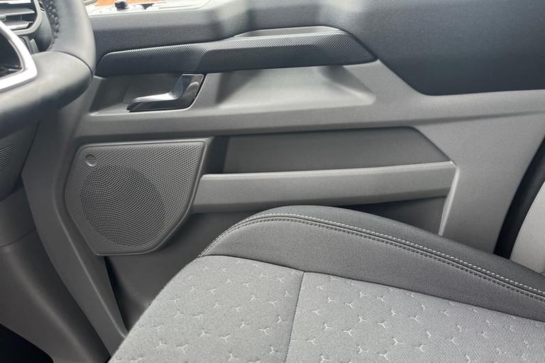 2025 Ford Transit Custom 2.5 PHEV 232ps H1 Double Cab Van Limited Auto PANEL VAN PETROL/ELECTRIC ...