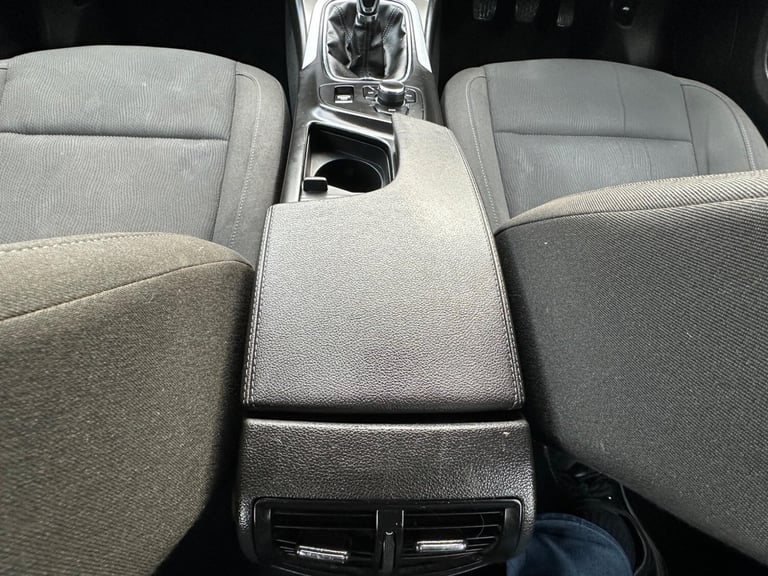 2010 Vauxhall Insignia 2.0 CDTi ecoFLEX Exclusiv Nav Sports Tourer Euro 5 5dr ESTATE Diesel Manual