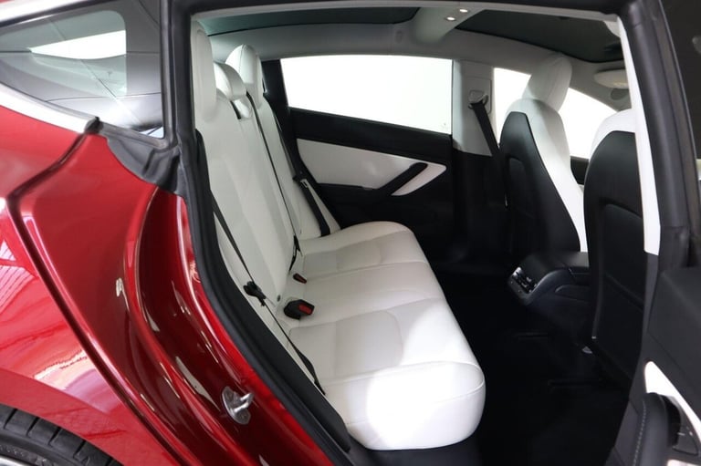 2019 Tesla Model 3 Performance AWD 4dr [Performance Upgrade] Auto SALOON ELECTRIC Automatic