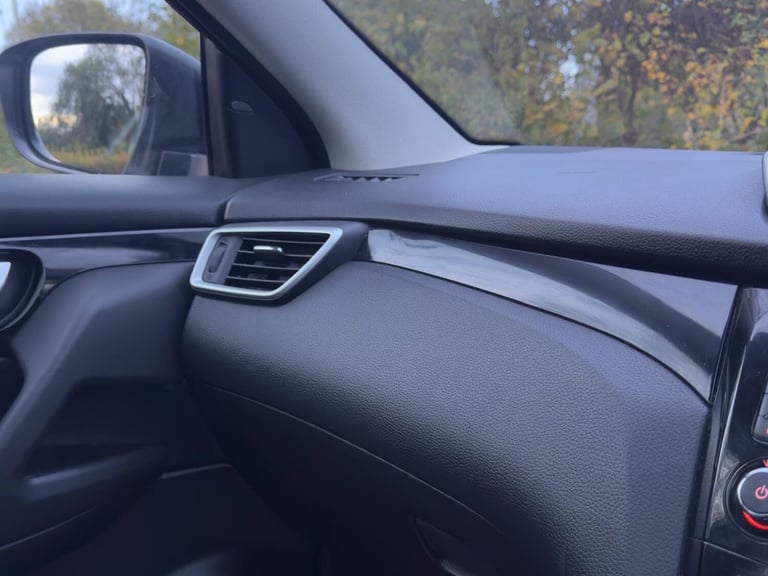 2017 Nissan Qashqai 1.2 DIG-T Tekna 2WD Euro 6 (s/s) 5dr HATCHBACK Petrol Manual