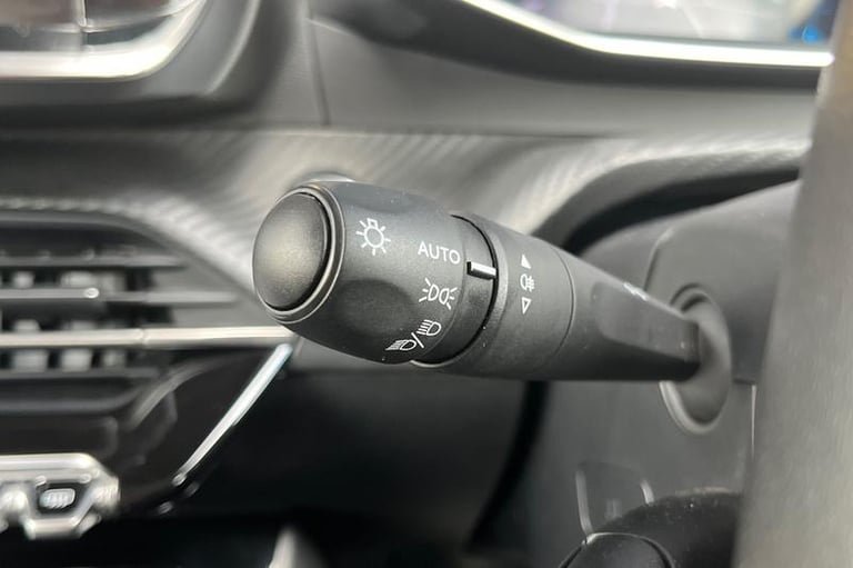 2023 Peugeot 208 1.2 PureTech 100 Allure Premium + 5dr HATCHBACK PETROL Manual