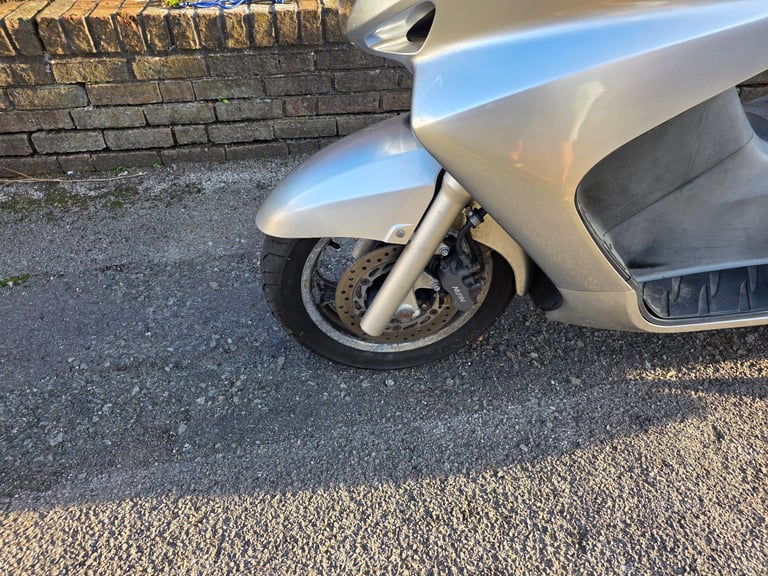 Honda Fjs 600 Silver wing 2002 November ULEZ COMPLIANT 16715 MILES