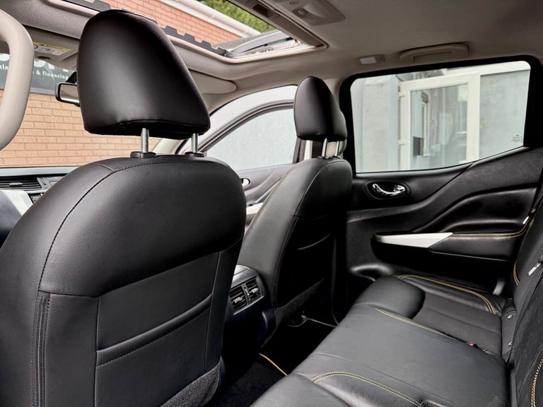 2020 Nissan Navara 2.3 dCi N-Guard Auto 4WD Euro 6 4dr PICK UP Diesel Automatic
