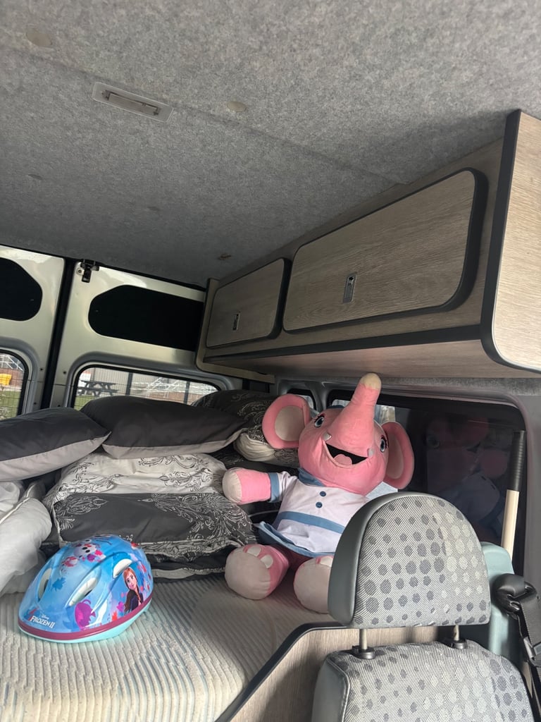 Ford, TRANSIT 140 T300 FWD, MPV, 2012, 2198 (cc), 5 doors