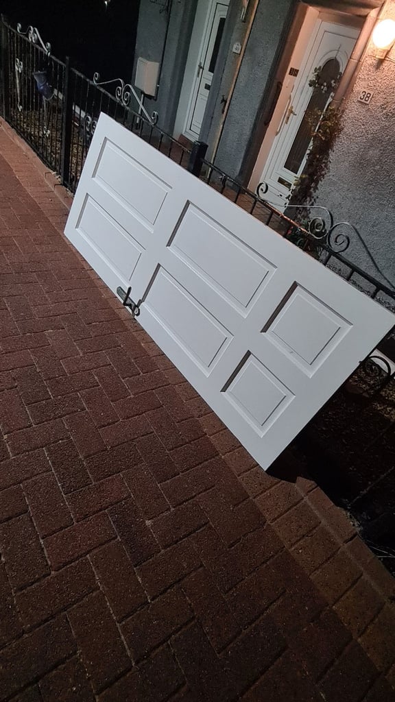 Free Bonfire wood doors and wood planks 