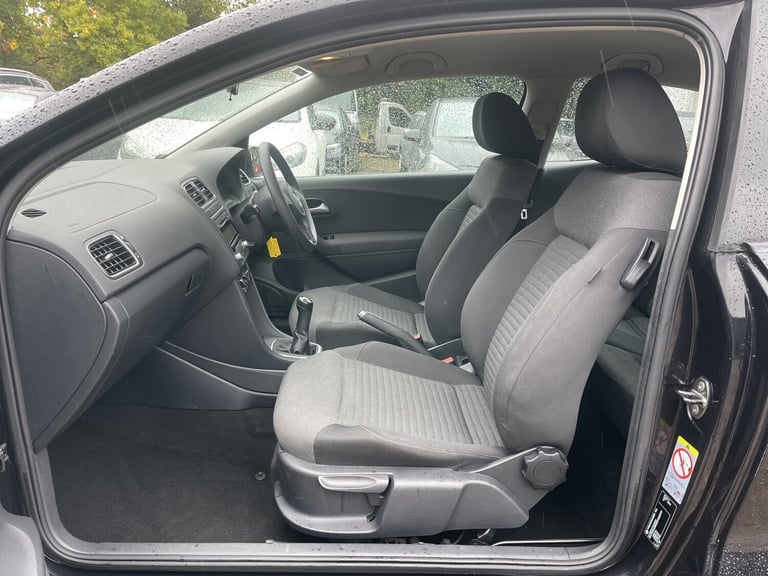 VOLKSWAGEN POLO 1.4 SE 2011