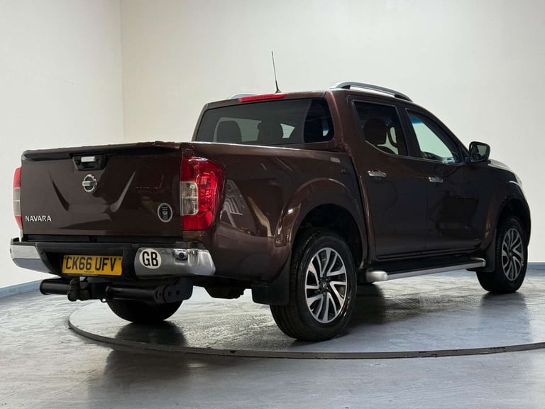 2016 Nissan Navara Double Cab Pick Up Tekna 2.3dCi 190 4WD Auto PICK UP DIESEL Automatic